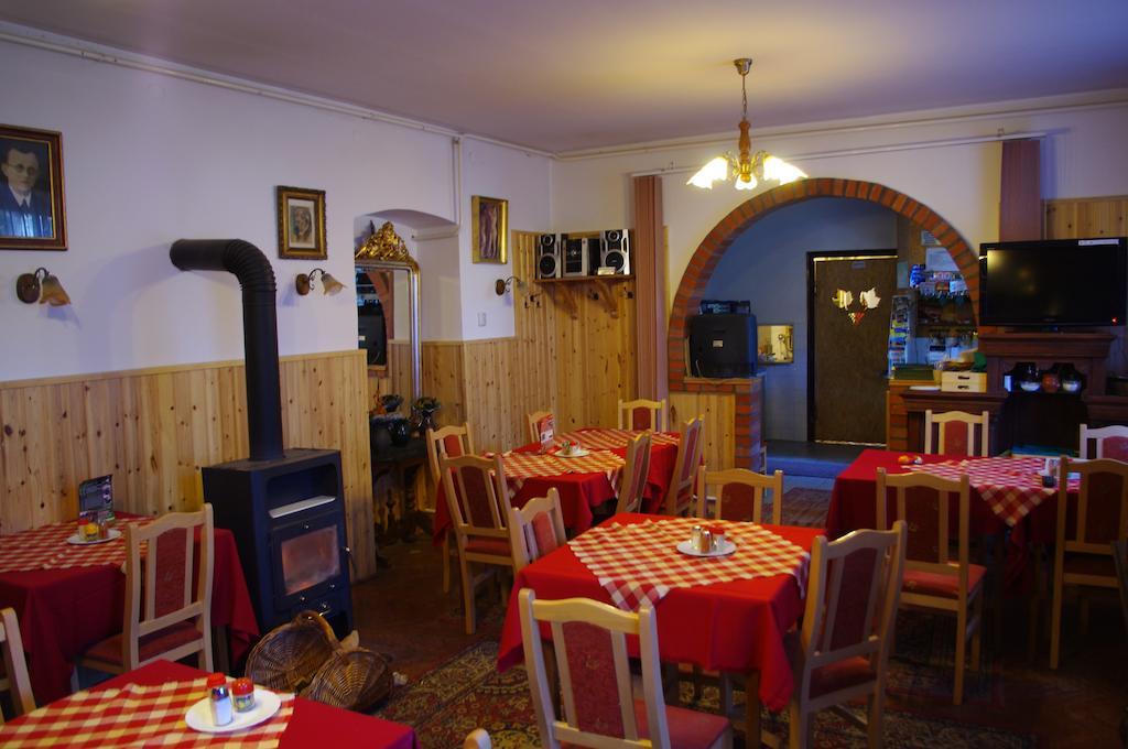 Vadszolo Szallo Es Etterem Bakonybél Екстериор снимка