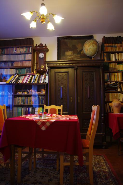 Vadszolo Szallo Es Etterem Bakonybél Екстериор снимка